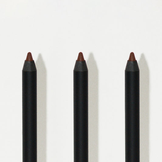 HOW TO: LINE AND DEFINE LIPS
