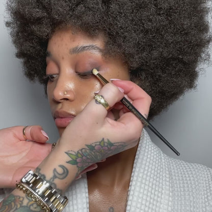 221 Eyeshadow Smudger Brush