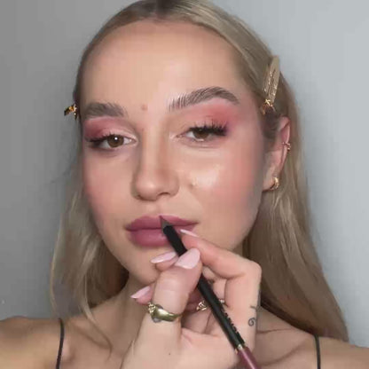 Modern Lip Definer