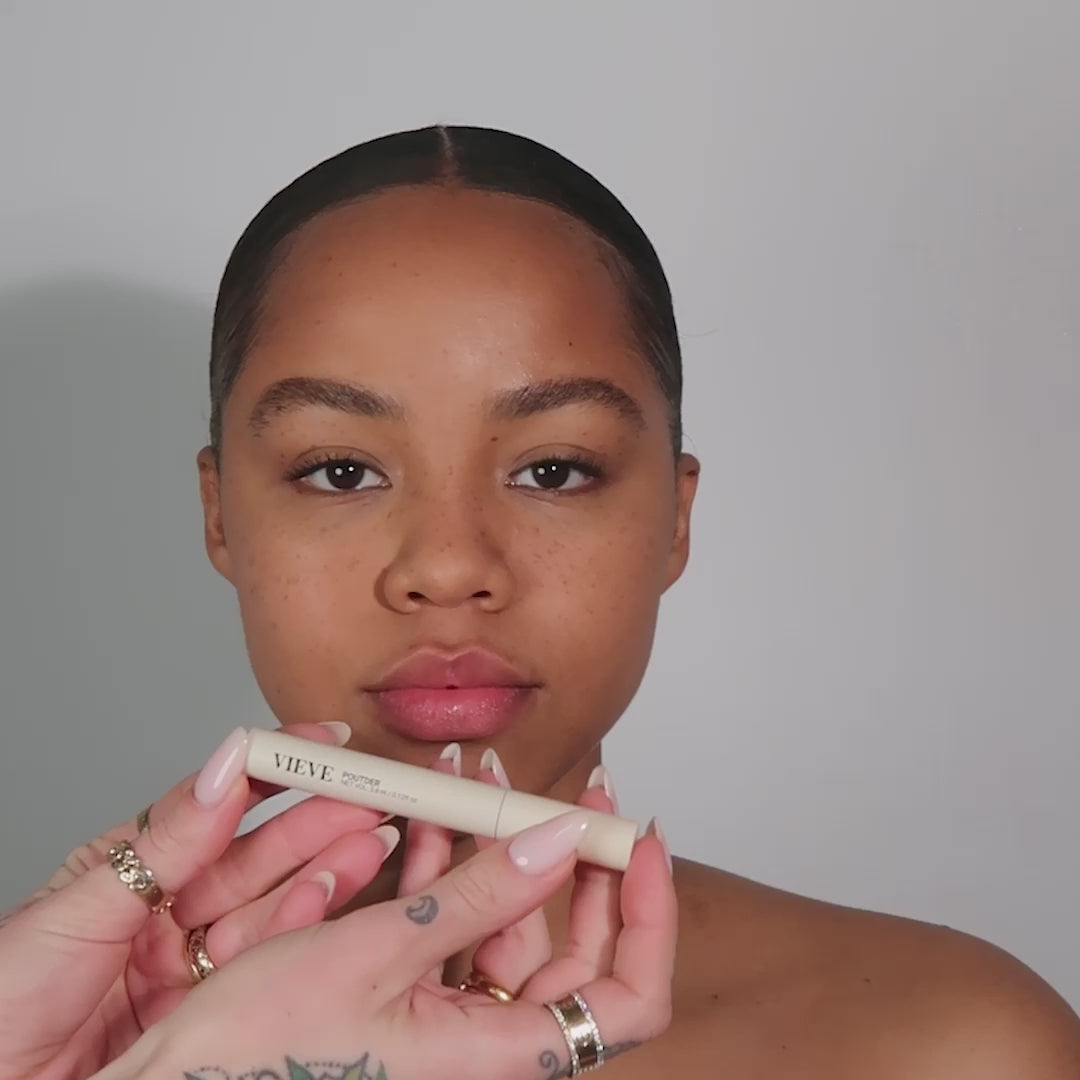 Poutder Miss Figgy | Brown Soft Matte Lip Mousse | VIEVE