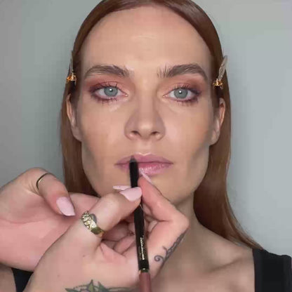 Modern Lip Definer