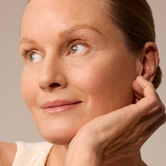 VIEVE Modern Brow Definer Eyebrow Pencil vieve-brow-definer-taupe-eyebrow-pencil-3