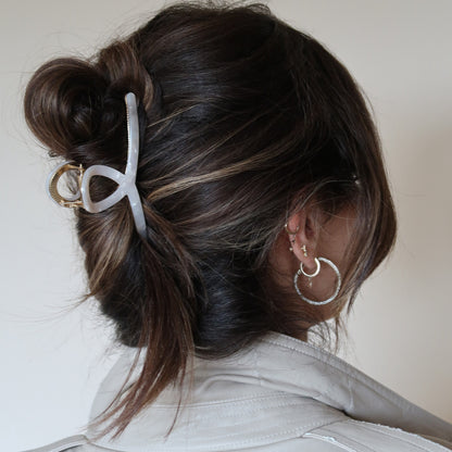 VIEVE Claw Clip Accessories vieve-claw-clip-beige-marble-3