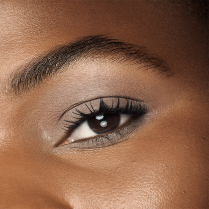 VIEVE Eye Wand Eyeshadow vieve-concrete-charcoal-grey-eyeshowdow-stick-4