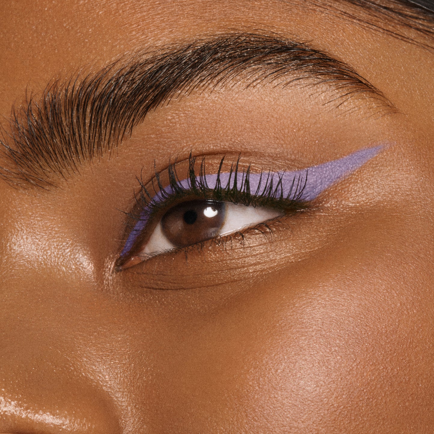 VIEVE Eye Wand Eyeshadow vieve-eye-wand-lilac-light-purple-eyeshadow-stick-3