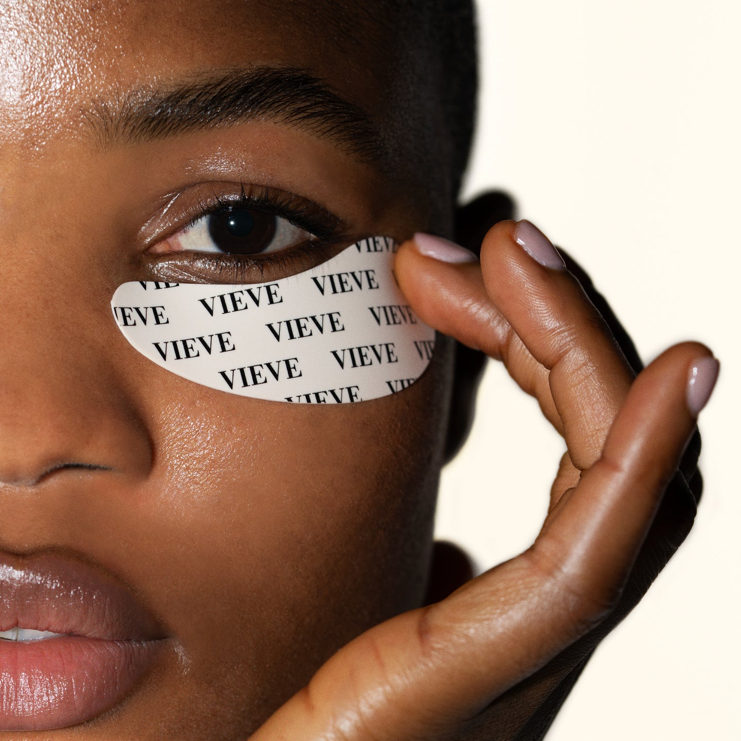 VIEVE The Icon Reusable Eye Patches Accessories vieve-icon-silicone-eye-patches-3