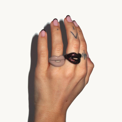 VIEVE Hotlips x Supermodel Sets vieve-lip-dew-supermodel-hot-lips-7_6e0c31cb-848d-4d48-b891-d9b2eb07ccc5