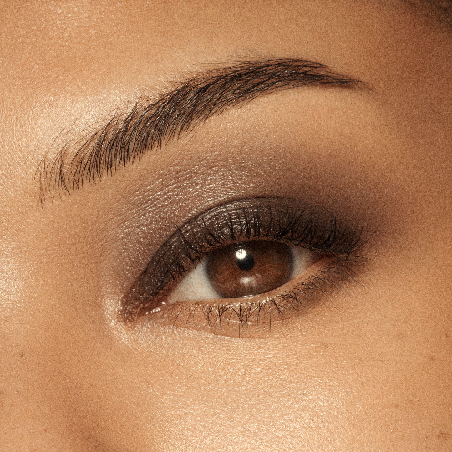 VIEVE Eye Wand Eyeshadow vieve-raven-black-eyeshadow-stick-5