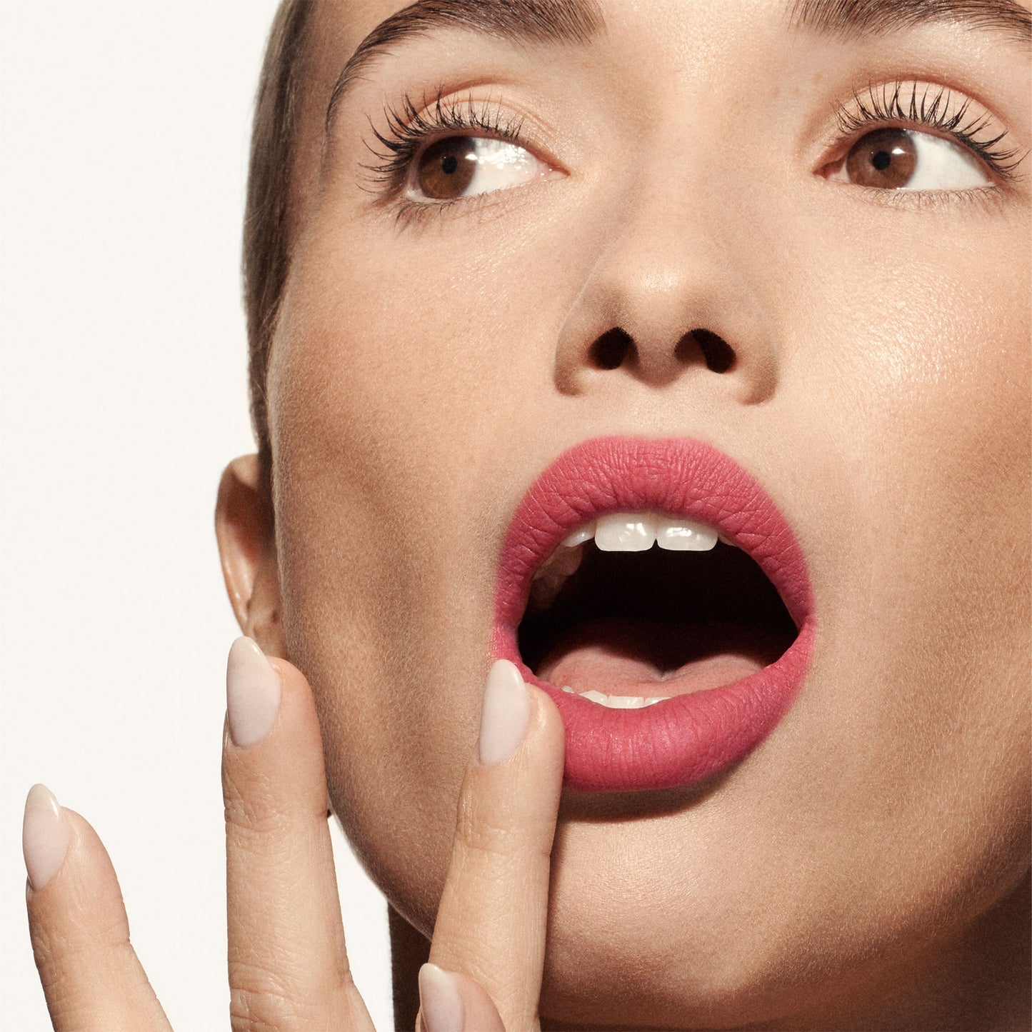 VIEVE Poutder Lipstick vieve-ripple-deep-rose-pink-lip-mousse-4