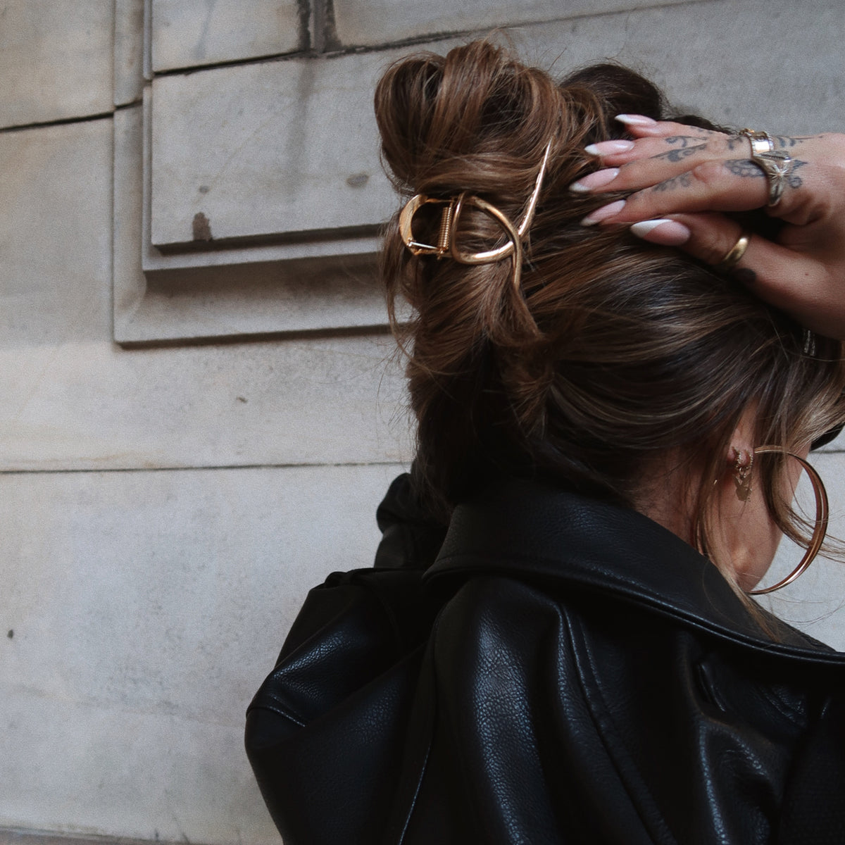 VIEVE Claw Clip Apparel vieve-solid-gold-claw-clip-2-b