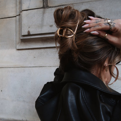 VIEVE Claw Clip Apparel vieve-solid-gold-claw-clip-2