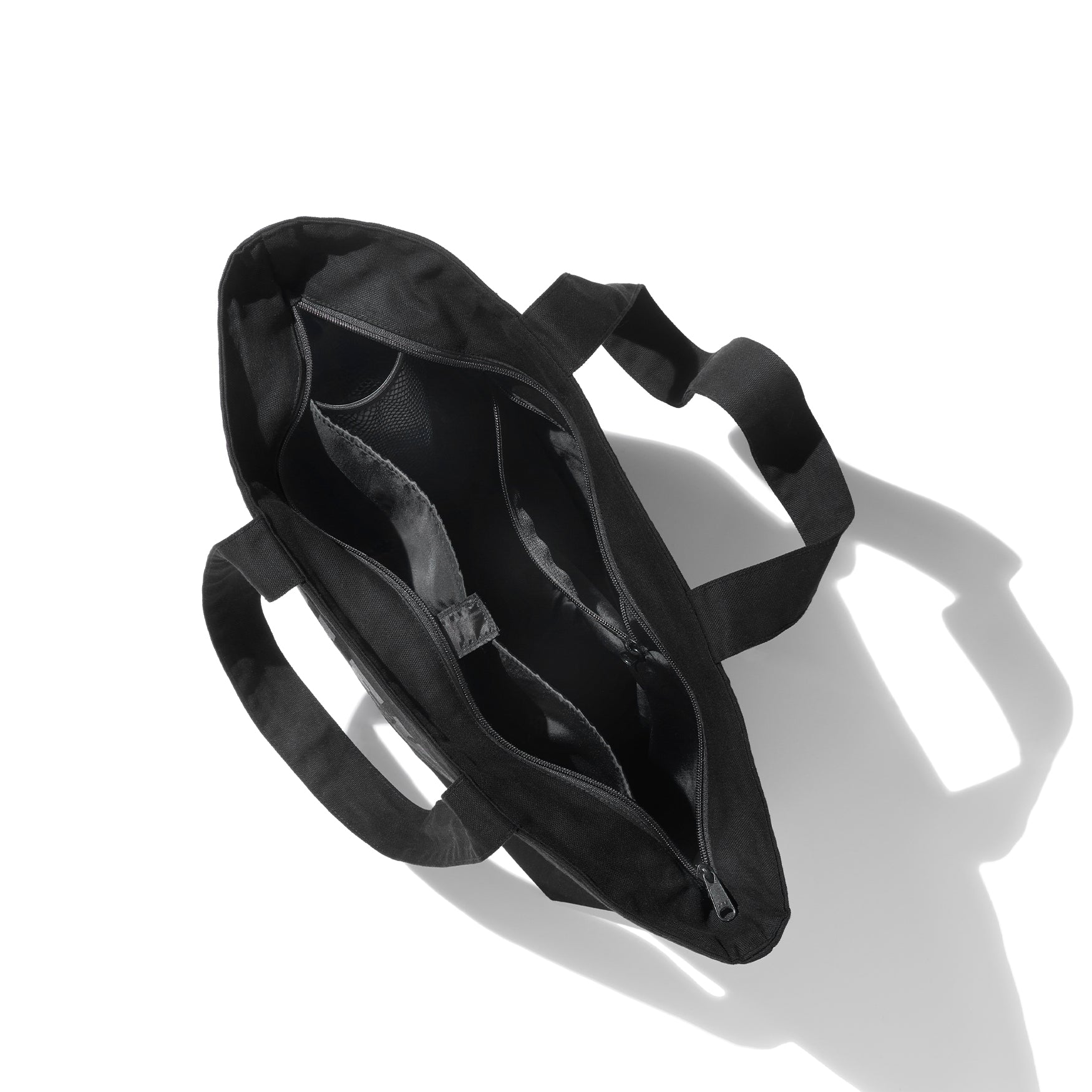 VIEVE The Varsity Tote 2.0 Accessories vieve-the-varisty-tote-bag-black-3