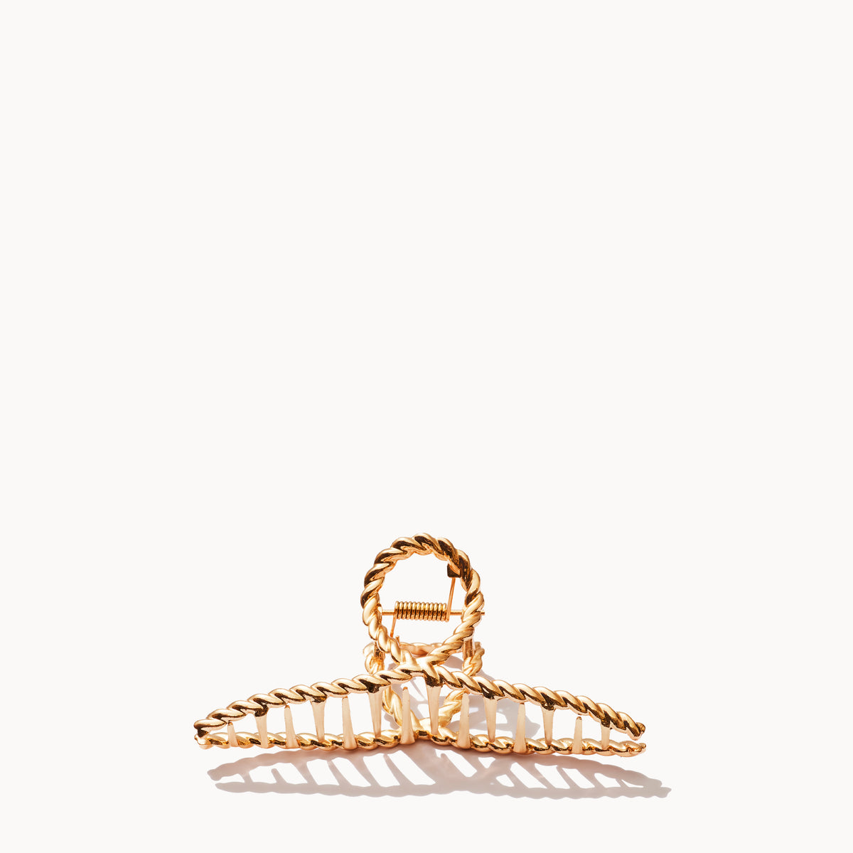 VIEVE Claw Clip Accessories vieve-twisted-gold-claw-clip-1-b